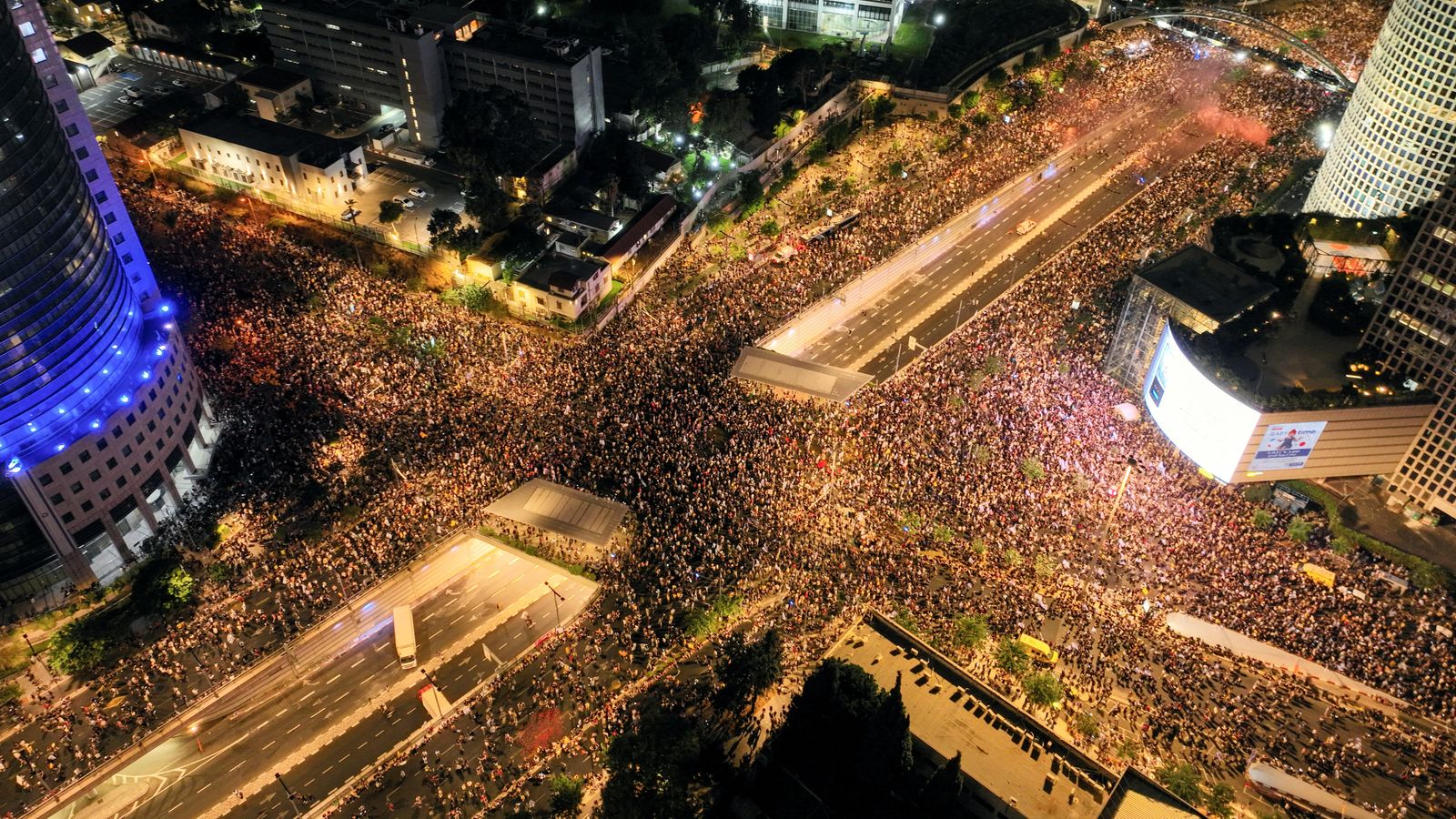 Protesta masive në Izrael pas vrasjes së pengjeve/ Rreth 500 mijë njerëz thirrje Netanyahu-t për armëpushim