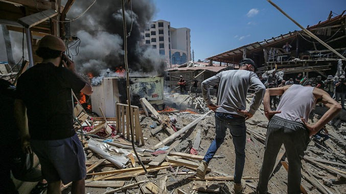 Të paktën 13 civilë u vranë në një sulm ajror izraelit në një shkollë në Gaza