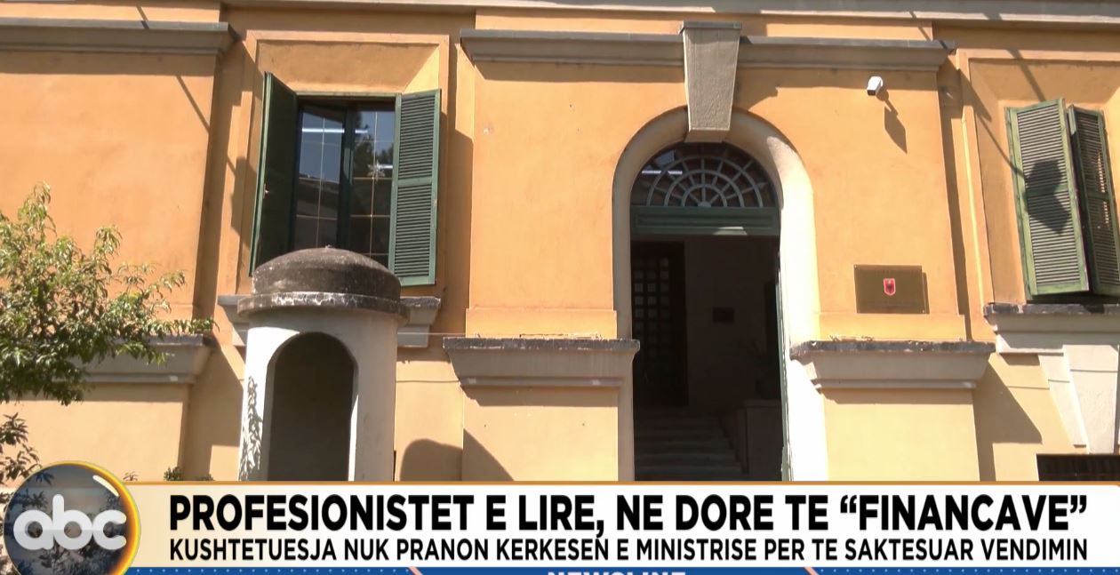 Profesionistët e lirë, në dorë të “Financave”/ Kushtetuesja nuk pranon kërkesën e ministrisë për të saktësuar vendimin