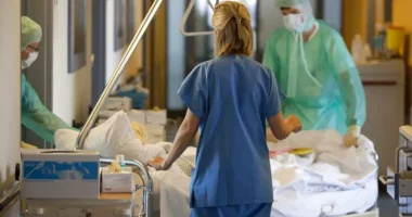 Sllovaki, mijëra mjekë japin dorëheqjen për shkak të kushteve të këqija të punës