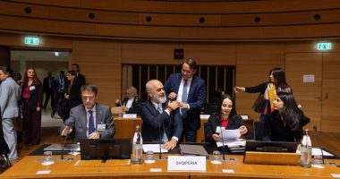 Konferenca ndërqeveritare/Oliver Varhelyi përgëzon Shqipërinë: Përmbushi reformat e kërkuara