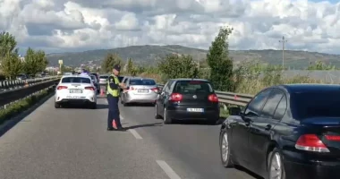 Aksident në aksin “Shkodër-Koplik”, përplasen dy automjete