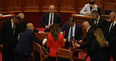 VIDEO/ Tensione në Kuvend, përjashtohet deputeti Doda