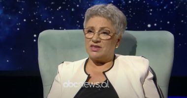 Rrëfehet vajza e të madhit Telat Agolli: Babai nuk i ka marrë akoma meritat si krijues i cirkut shqiptar, e lodhi shumë burgu