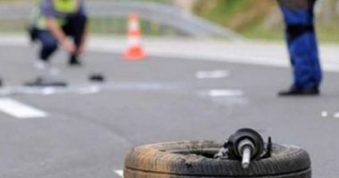 Aksident në Lushnjë/ I riu i dehur humb kontrollin e automjetit dhe përplas këmbësorin