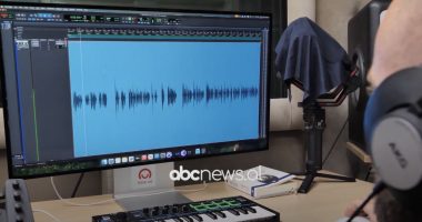 “Biblioteka” audiodixhitale/ “Dhurojmë zërin”, realizohet për herë të parë për personat që nuk shikojnë