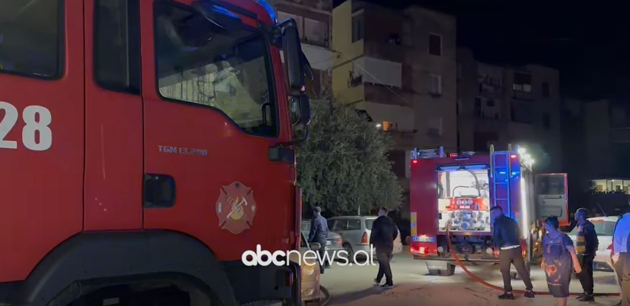 Djegia e banesës së të moshuarve në Fier, zjarri u vu nga djali i tyre. Policia: Tentoi të vrasë prindërit, arrestohet