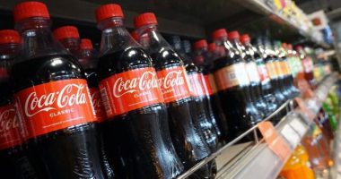 Coca Cola po tërheq 28 milionë shishe nga pikat e shitjes në Austri, gjenden copa të vogla metali brenda
