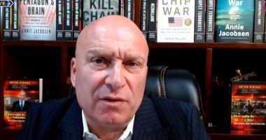 Dronë kamikazë nga Turqia/ Demiraj: Lajm i mirë për modernizimin e forcave të armatosura, ministri i ri i Mbrojtjes e ka filluar detyrën me sukses