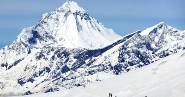 Nepal, 5 alpinistë rusë humbin jetën teksa po ngjisnin malin