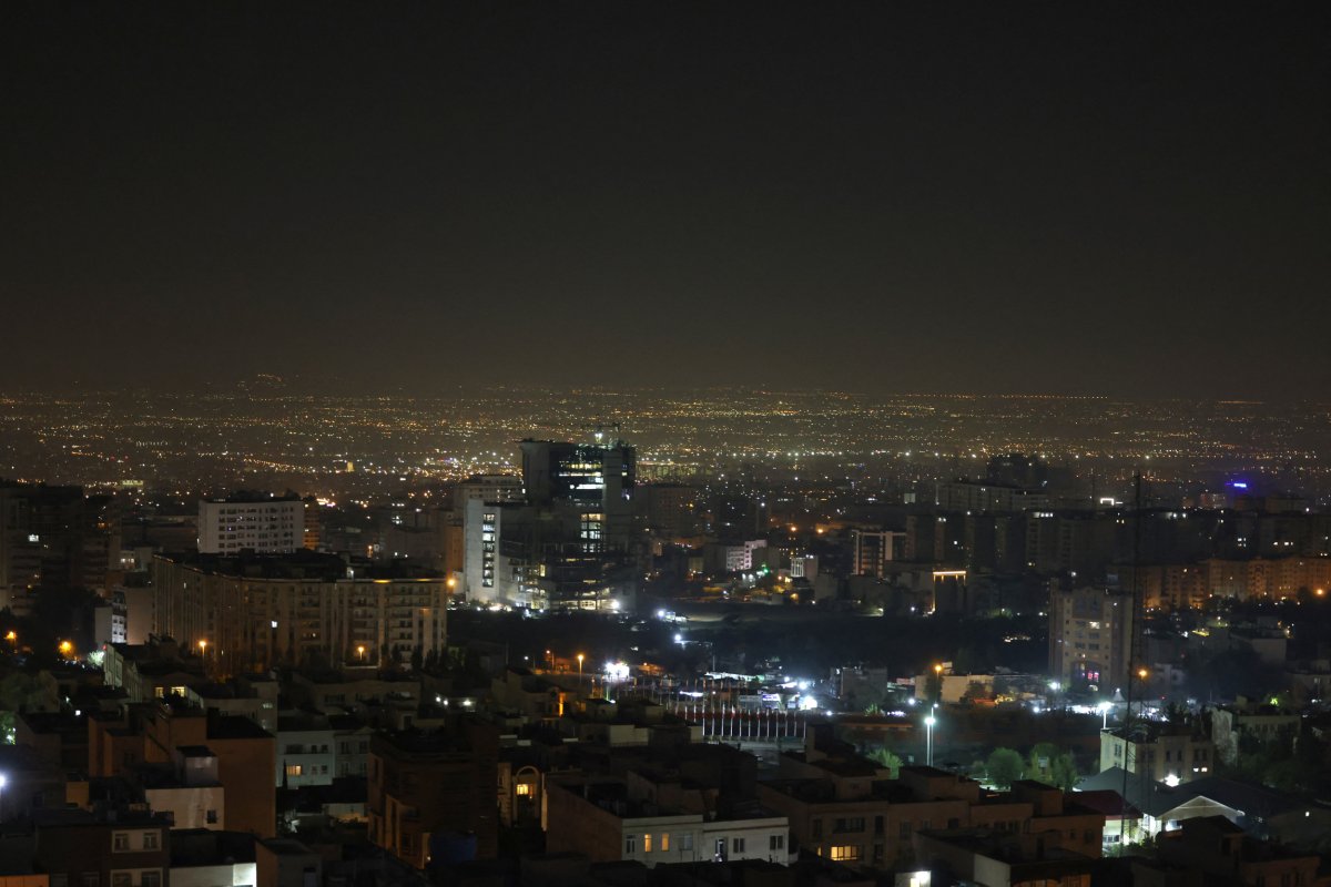 Dy ushtarë iranianë u vranë nga sulmi izraelit