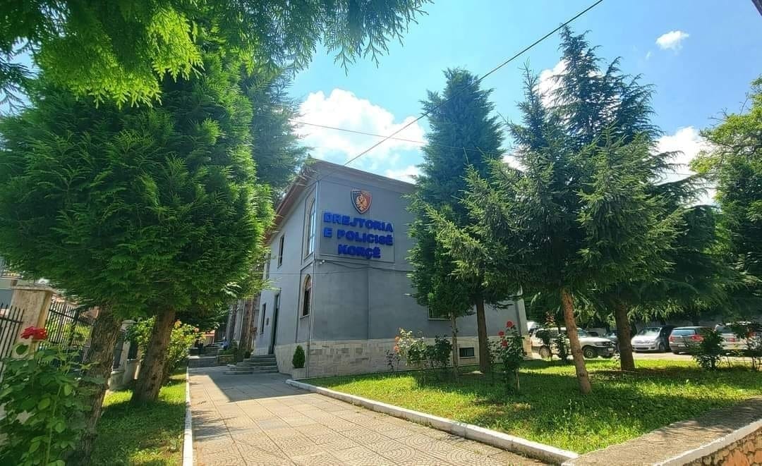 Aksioni kundër drogës në Korçë, zbardhen emrat e të arrestuarve, mes tyre edhe organizatori i grupit