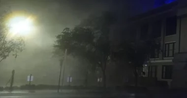 VIDEO/ I konsideruar si ‘stuhia e shekullit’, momenti ku uragani Milton zbret në Florida