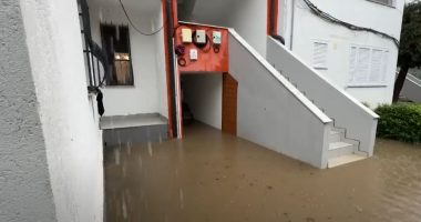 VIDEO/ Moti i keq në vend, përmbyten disa rrugë në Lezhë