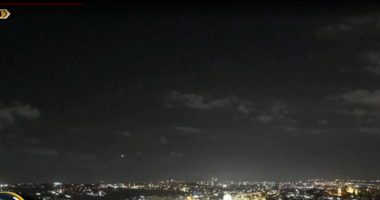 Irani lëshon raketa drejt Izraelit