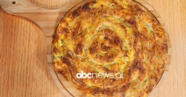 “Byrek rrethor me patate e lulelakër”, receta gatimi nga zonja Florenca