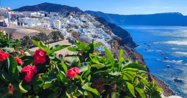 Cilësohet si ‘ishulli magjik’, ja çfarë e bën të veçantë Santorinin në Greqi
