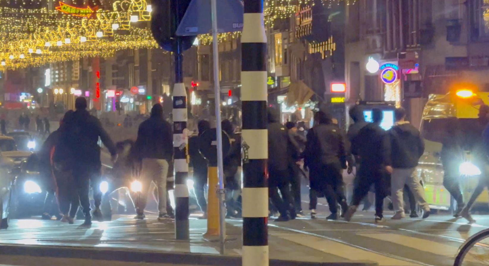 Sulmi ndaj tifozëve izraelitë të futbollit, Amsterdami ndalon demonstratat për tre ditë