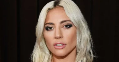 Lady Gaga del në mbështetje të Kamala Harris: Bëhuni gati për të votuar