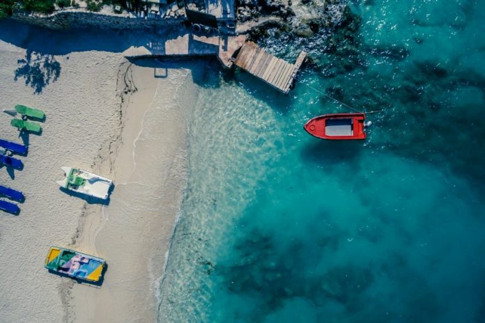 “Shqipëria, vend i sigurt e miqësor”, Culture Trip: Befasohuni nga plazhet e klasit botëror të rivierës shqiptare