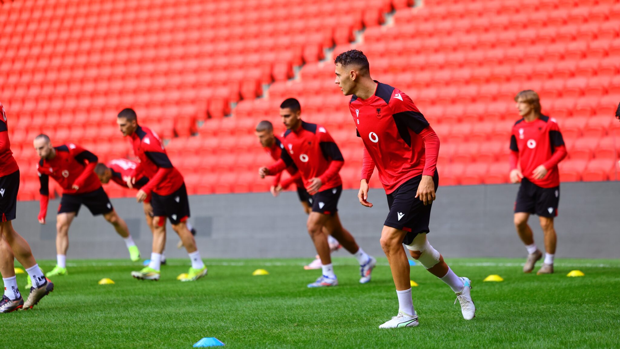 Nations League/ Sfidat ndaj Çekisë e Ukrainës, përcaktohet orari i konferencave dhe stërvitjeve zyrtare të Kombëtares