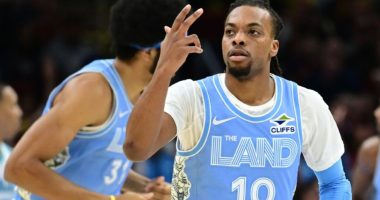 Mbrëmje rekordesh në NBA/ Cleveland mbeten të pamposhtur, fitorja e 15 radhazi në këtë sezon