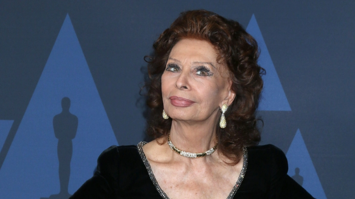 Sophia Loren: Shpresoj të mos dal kurrë në pension