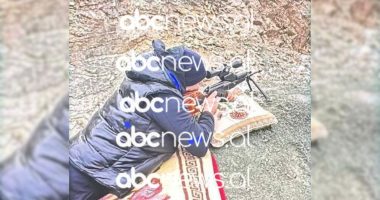 Foto e gjetur në celularin e tij/ Shkëlqim Duka, stërvitje me armë me dylbi para vrasjes së ndërtuesit