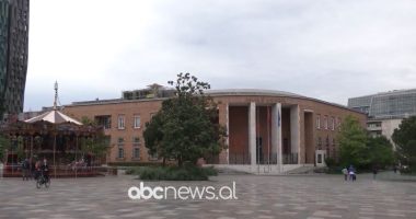 Rriten kursimet në lekë/ Banka: Në tetor depozitat në euro u ulën me rreth 30 milionë