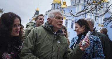 Trump i kërkoi Putin të mos përshkallëzojë luftën në Ukrainë/ Borell: Rusia duhet të japë llogari për krimet e luftës