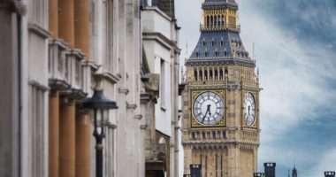 Gjurma e këpucës zbardhi 59 grabitjet/ Mbretëri e Bashkuar, arrestohen 5 shqiptarë