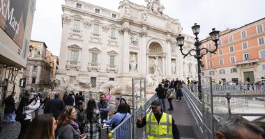 Ndryshime në Romë/ Kush hedh monedha në shatërvanin e Trevit do të gjobitet me 50 euro