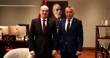 Ministri Hasani takim me deputetin shqiptar në parlamentin e Serbisë