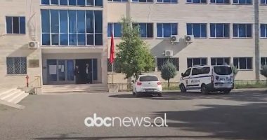 Elbasan, arrestohen 7 pedagogë/ Dyshohet se merrnin para nga studentët,  në pranga edhe sekseri