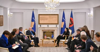 “QUINT”, takim urgjent me Osmanin/ Presidentja ambasadorëve: Po na cënojnë sigurinë kombëtare