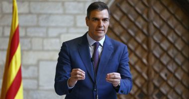 Përmbytjet në Spanjë/ Sanchez: Pothuajse 15,000 policë dhe ushtarë janë vendosur në zonat e prekura