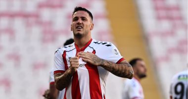 Manaj mbetet në Turqi/ Futbollisti shqiptar ndryshon skuadër, por jo kampionatin