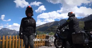 “N’Kufi”/ Turistët e huaj mahniten me bukuritë e Kelmendit: Duam të kthehemi sërish, njerëzit janë shumë miqësore