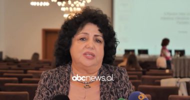 Gripi shënjestron të vegjlit, mjekët: Sëmundja zgjat, Pediatria e QSUT plot me fëmijë