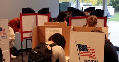 Zgjedhjet në SHBA/ Sondazhi i Fox News: Garë e ngushtë, demokratët favoritë, por…