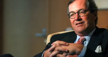 Trump emëron miliarderin Warren Stephens si ambasador në Britaninë e Madhe