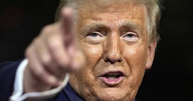 Donald Trump synon largimin nga OBSH