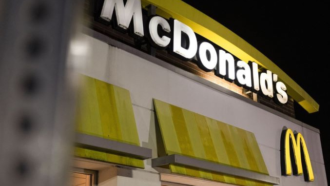 Mbyllet për 10 ditë “McDonald’s” në Romë, shkak incidentet e dhunshme