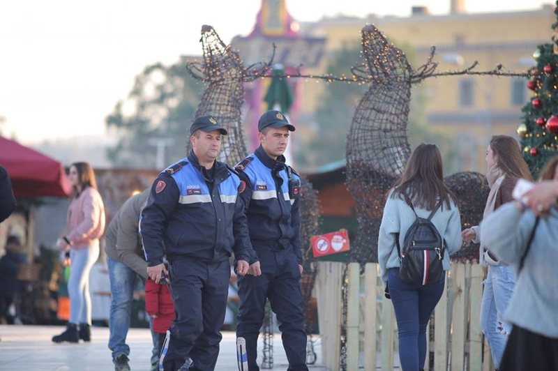 Masat e policisë për festat/ Uniformat blu në gatishmëri deri në 3 janar