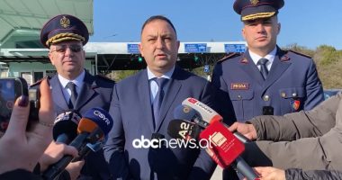 Festat, fluks emigrantësh/ Hoxha inspekton Kakavijën: Greqia mori masa për lehtësim kalimi