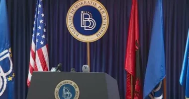 Shfuqizimi i ligjit për gjuhët në RMV/ BDI: Godet stabilitetin e vendit