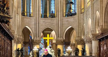 Krishtlindje në “Notre Dame”, Katedralja e Parisit, meshë të shenjtë për herë të parë pas 5 vitesh