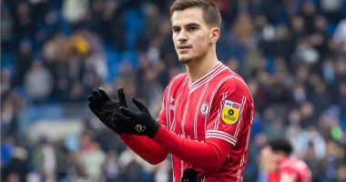 Kryevepra e Anis Mehmetit/ Lojtari ofensiv shkëlqen dy gola në futbollin anglez, “ylli kuqezi” ishte më i miri te Bristol në Championship