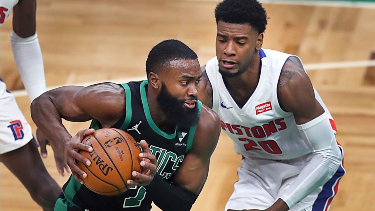 Boston tregon forcën/ Celtics nuk ndalen, kampionët e NBA mundën 130-120 Detroit