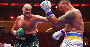 “Grushte” për historinë/ Në Rijad zhvillohet përballja mes Usyk dhe Fury, sfida për titullin absolut në peshat e rënda